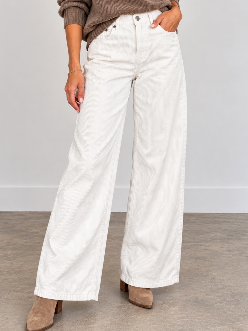 Almost Famous White Corduroy Wide Leg High Rise Pants Size 15